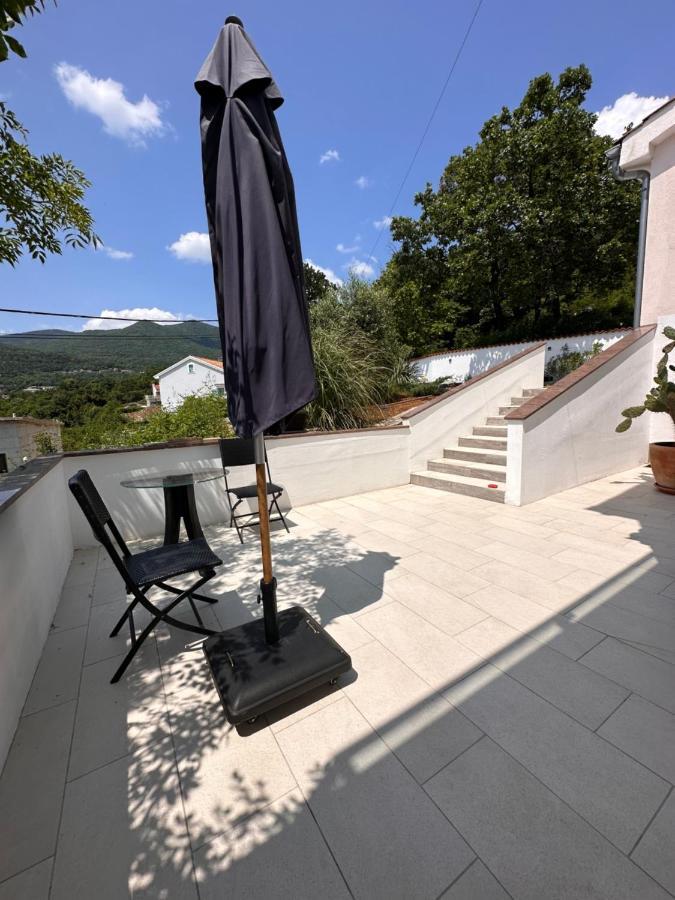 Dreamtime - One Badroom And 1 Livingroom Apartment Veprinac Exterior foto