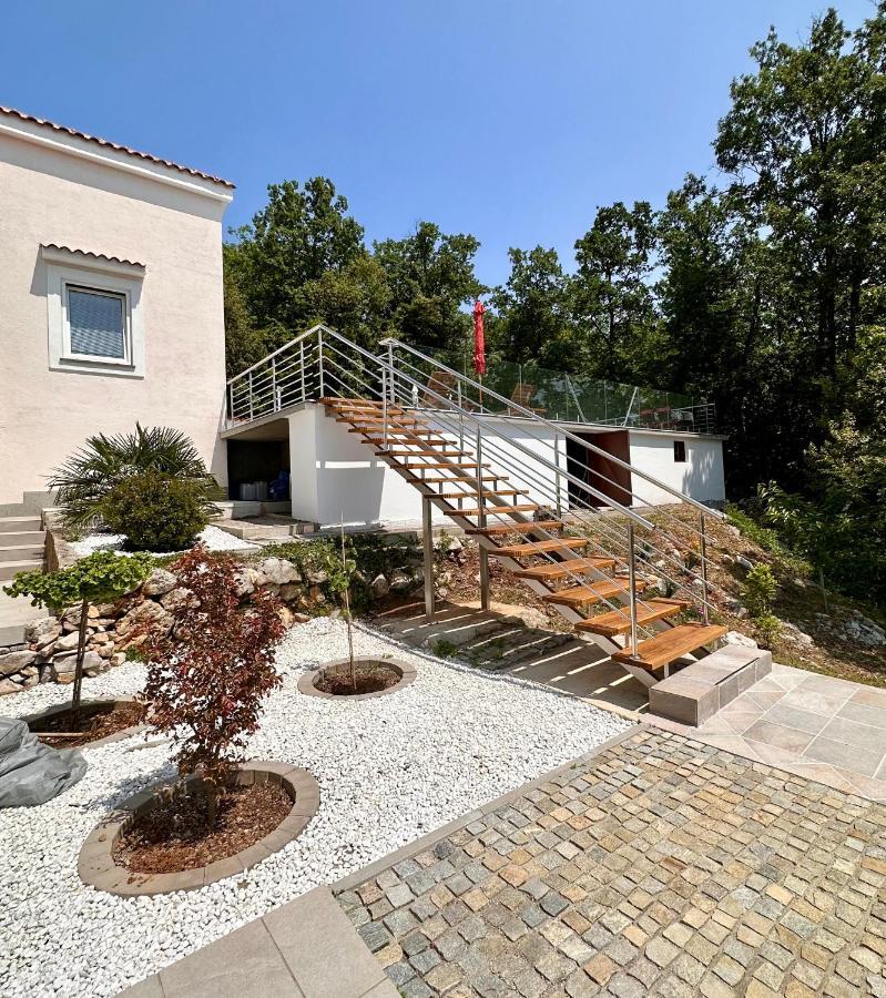 Dreamtime - One Badroom And 1 Livingroom Apartment Veprinac Exterior foto