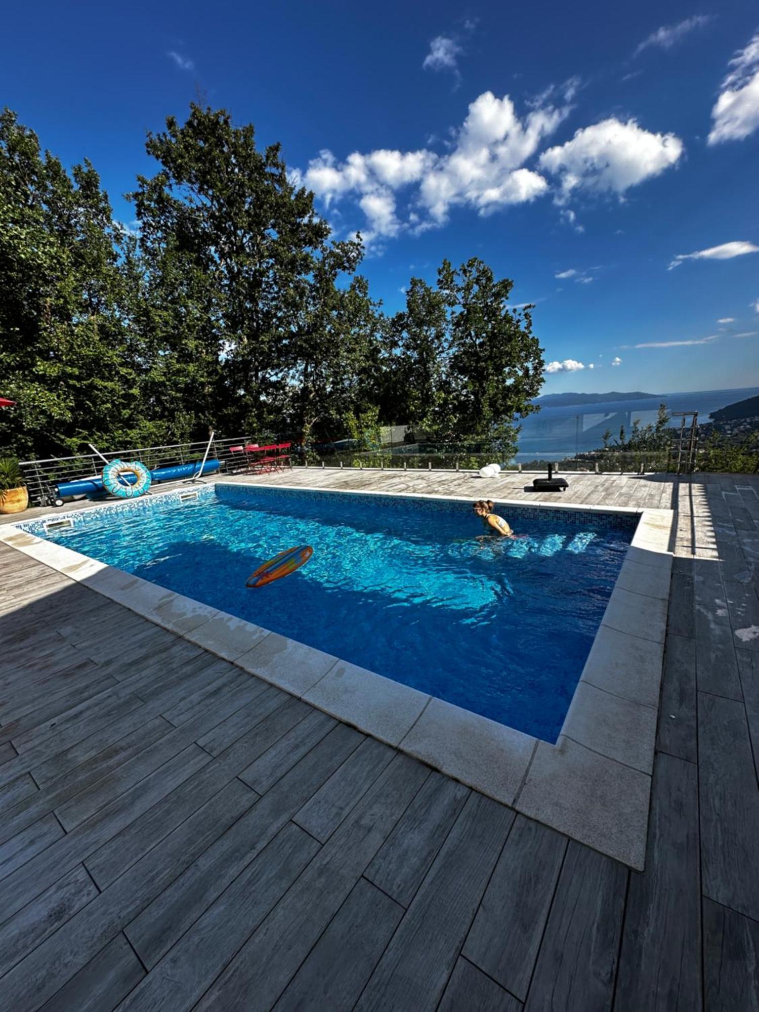 Dreamtime - One Badroom And 1 Livingroom Apartment Veprinac Exterior foto